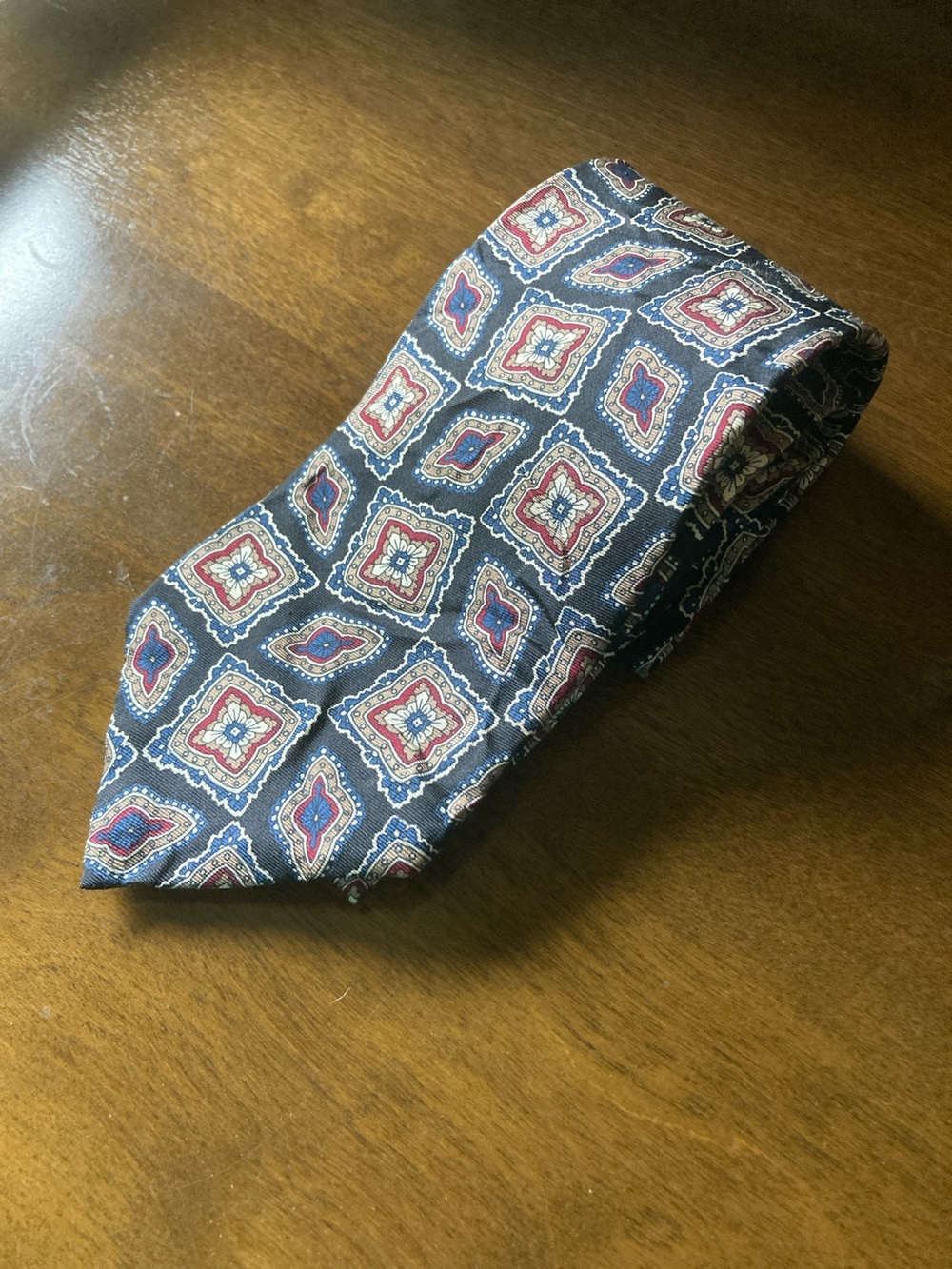 Christian Dior Classic Navy Medallion Men's Silk Tie - Blue & Red